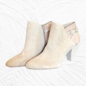Gianni Bini Tan Heeled Booties